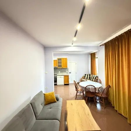 Daire The Sunset New Bazaar View Balcony Parking Available *