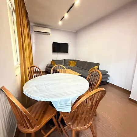 Daire The Sunset New Bazaar View Balcony Parking Available Tiran