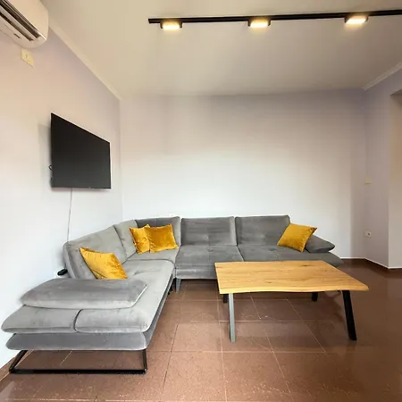 The Sunset New Bazaar View Balcony Parking Available Daire *